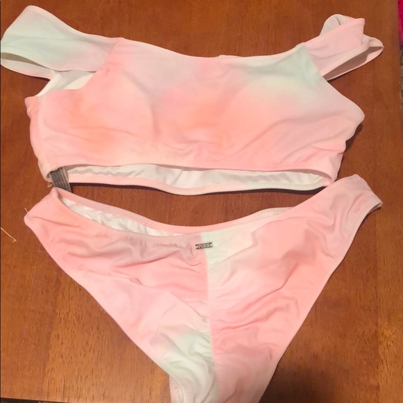 Women’s PINK bathing suit - Picture 2 of 4